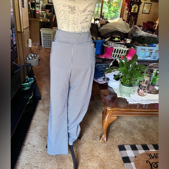 NWT Kim Rogers pull on straight pants with tummy control size 16 short. - Picture 1 of 16